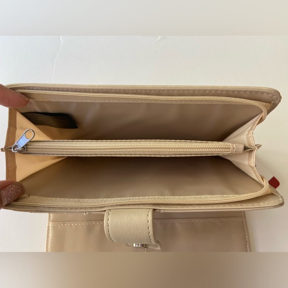 Mundi Wallets | Personal Secretary - Picture 7 of 16